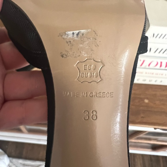 NEVER WORN Bruni Heels - Picture 6 of 8